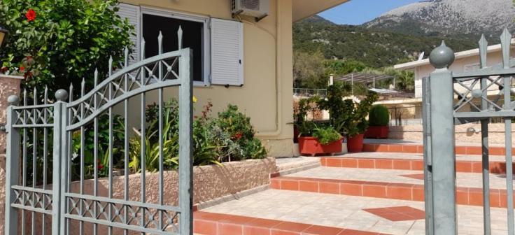 Maria'S Apartment Poros  Exterior photo